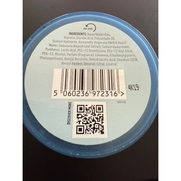 Nip + Fab Glycolic Acid Fix Daily Cleansing 60 Pads Face Hyaluronic Acid Sealed - Picture 2 of 4